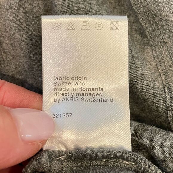 Akris Punto Gray Viscose Long Sleeve Mock Turtleneck Top Sz. 12 - Picture 8 of 10